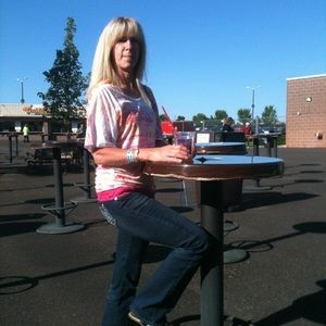 Meet your Posher, Debbie